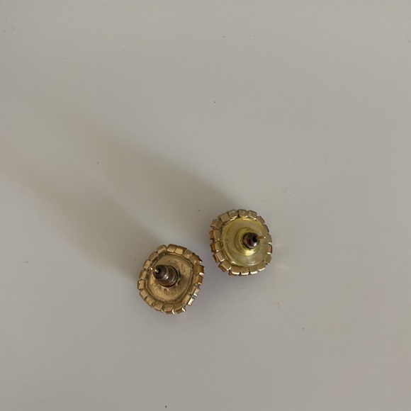 Gorgeous statement earrings w pink center stone and turquoise colored stones - Picture 4 of 4